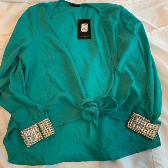 Fashion Nova - Picture 2 of 7